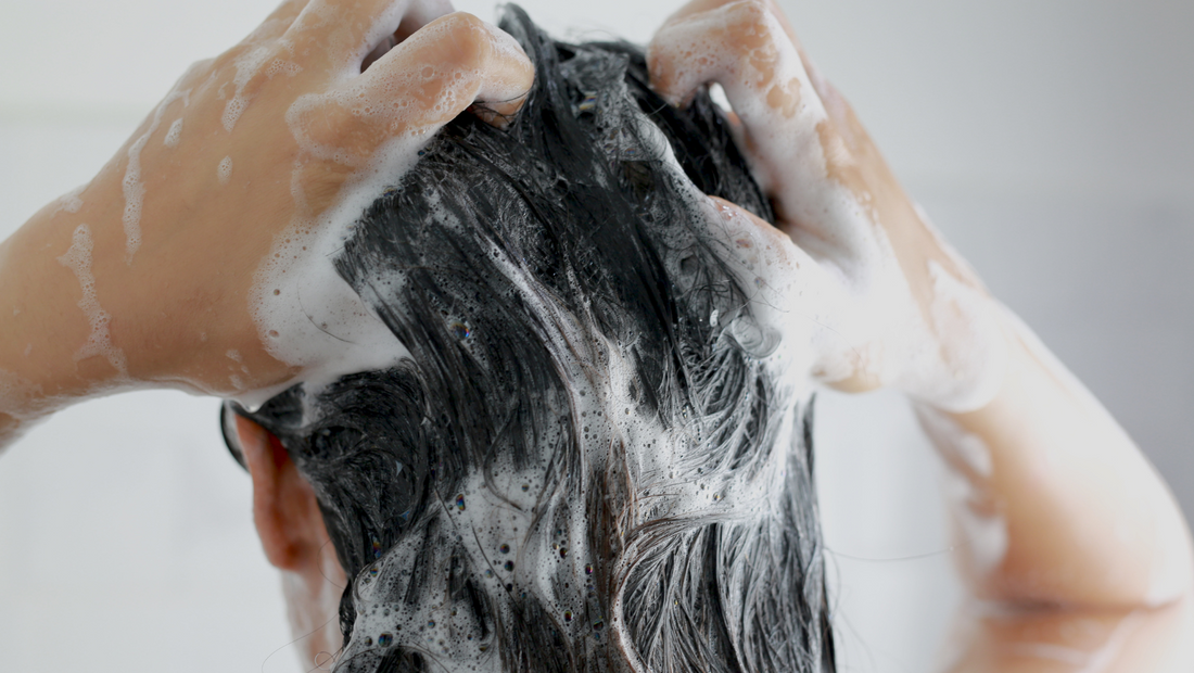 Pourquoi faire un double shampoing ?